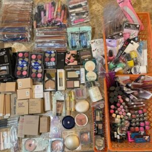 cosmetics pallets liquidation sale